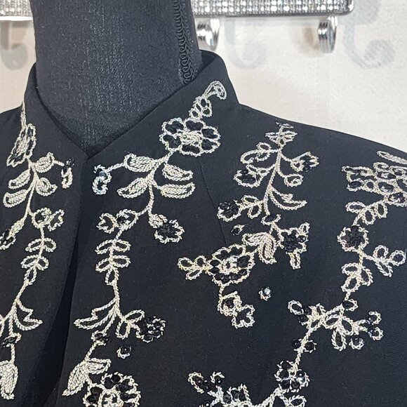 Coldwater Creek Black White Floral Embroider Sequin Open Front Poly Blazer Sz 16 - Picture 9 of 16